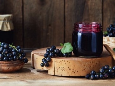 "Lato, lato, lato, ech że ty" - przepisy na domowe desery i przetwory