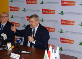 Minister Ardanowski: tylko przemyślane inwestycje w gospodarstwach