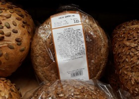 Chleb ciemny czy razowy? Czym się różnią?