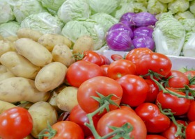 Jakie ceny warzyw i owoców na Rynku Hurtowym Bronisze?