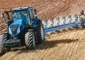 Poznaj ciągnik New Holland T8 GENESIS® z PLM Intelligence™