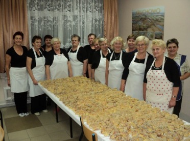 Panie z KGW Kruchowo polecają przepis na rogale marcińskie