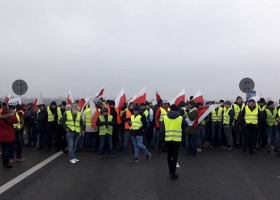 Rolnicy wyszli na ulice - AGROUnia przeprowadza strajk ostrzegawczy