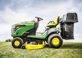 Dobra kosiarka samojezdna, czyli jaka? John Deere ogłasza nowości na sezon 2021